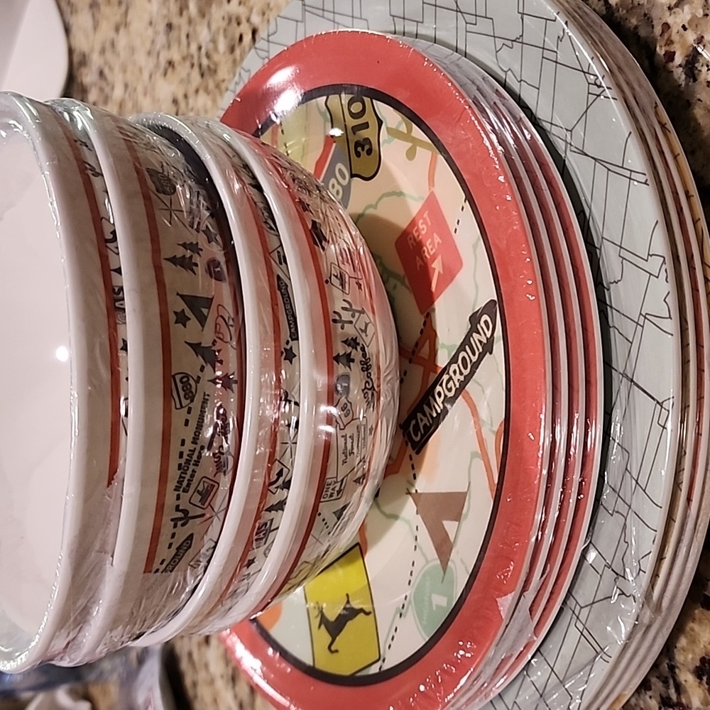 12 PC CAMP CASUAL Melamine Dinnerware SET, NWOB